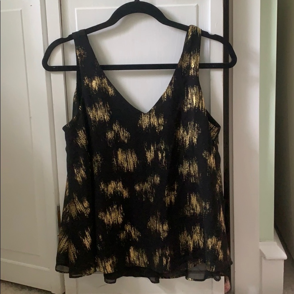 Pretty black and gold top size S!